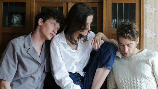 What Is the Triange Method In Relationships